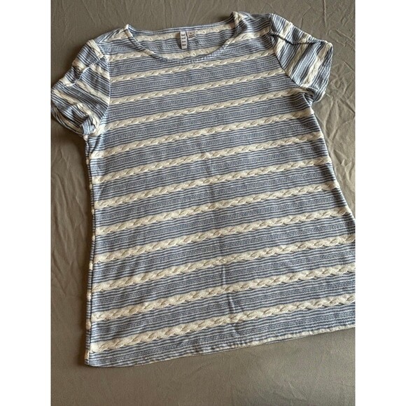 Elle white & blue striped Top size small - Picture 2 of 3
